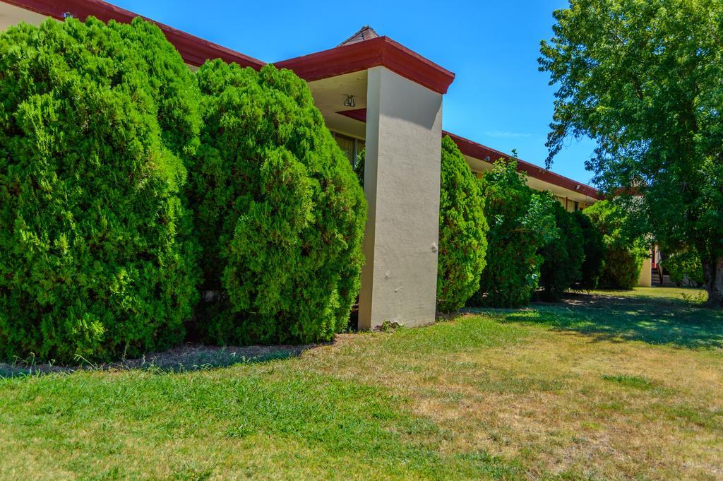 Executive Inn Hotel And Conference Center Lawton Exterior photo